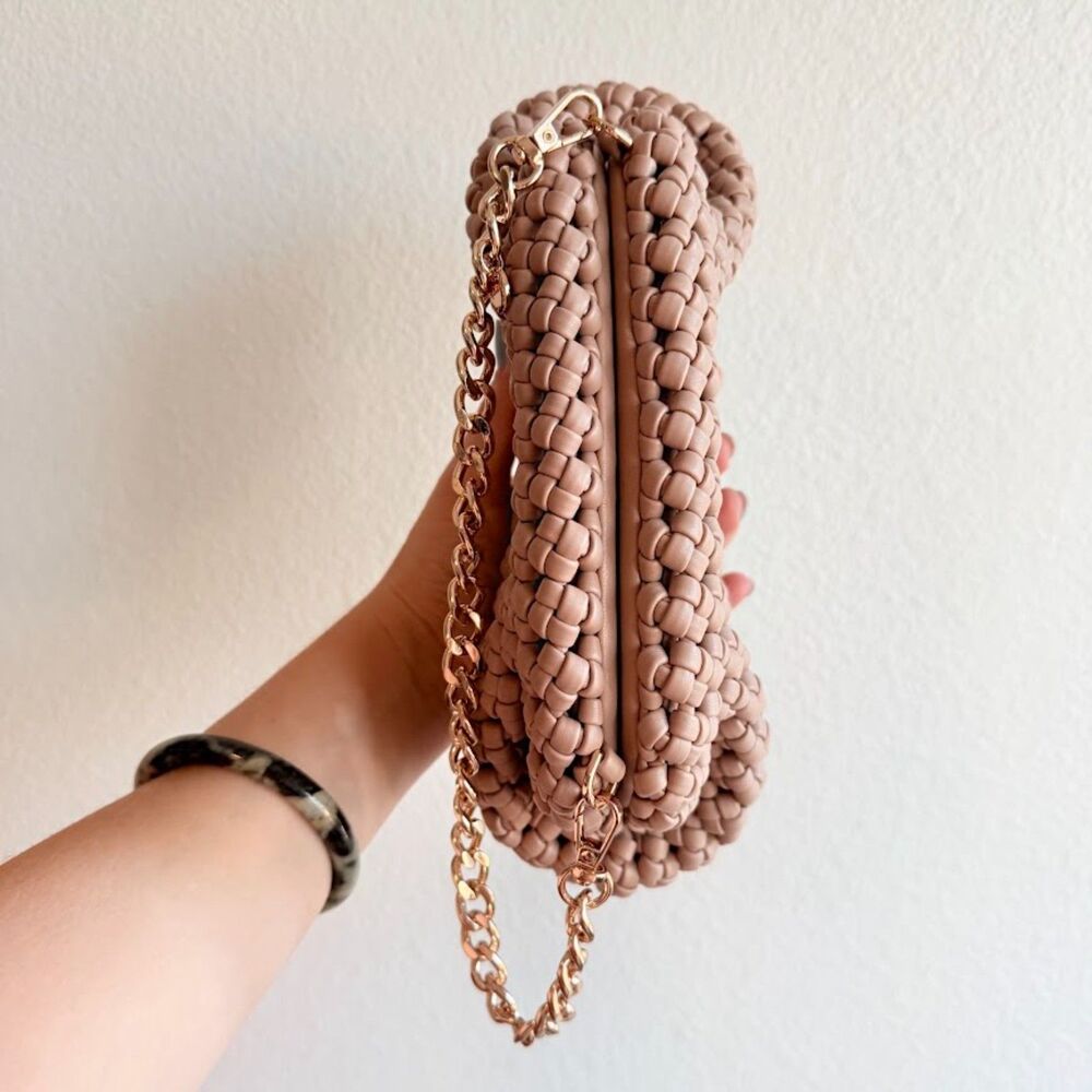 Olga Berg Everly Natural Handwoven Faux Leather Clutch with Gold Crossbody Chain - Picture 12 of 16